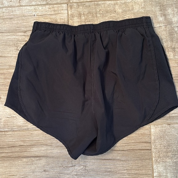 Nike Black Dri Fit Athletic Shorts Lightweight Performance - Picture 3 of 3